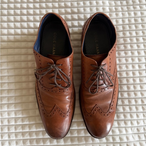 Cole Haan Men\'s Tan Leather Wingtip Oxfords